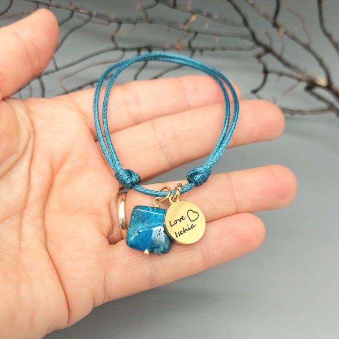 Braccialetti "Love ischia" con pietre portafortuna